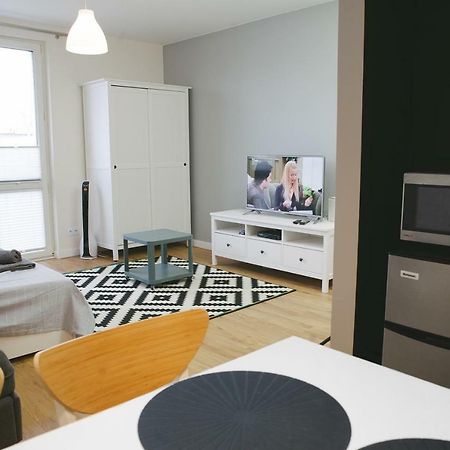 Warsaw Concierge Wola Expo Apartment Ngoại thất bức ảnh